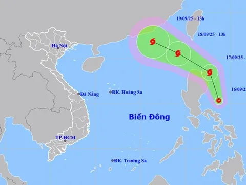 Dự báo Biển Đông sắp đón bão số 8