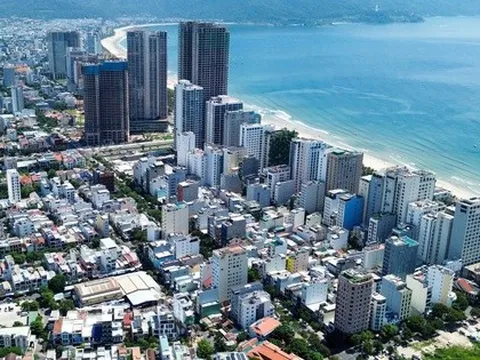 Thêm khách sạn ven biển Đà Nẵng bị phạt gần trăm triệu đồng