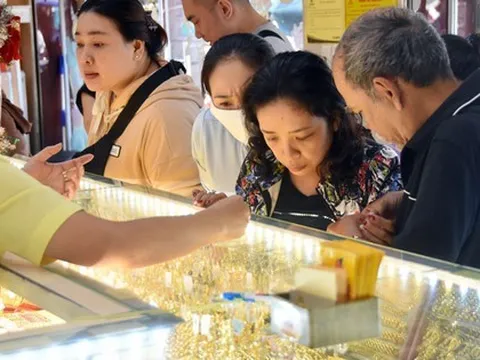 Đánh thuế giao dịch vàng