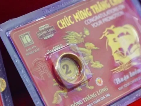 Vì sao giá vàng nhẫn giảm chậm hơn vàng miếng?