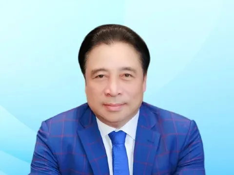 Chân dung tân Chủ tịch UBND tỉnh Khánh Hòa Nguyễn Khắc Toàn