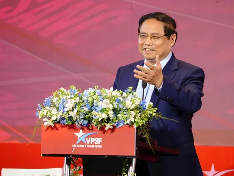 Thủ tướng khen vòm thép lớn nhất hành tinh do Đại Dũng thực hiện: Tốc độ thần tốc trong 10 tháng thay vì 2 năm, tôi rất tâm đắc và xúc động