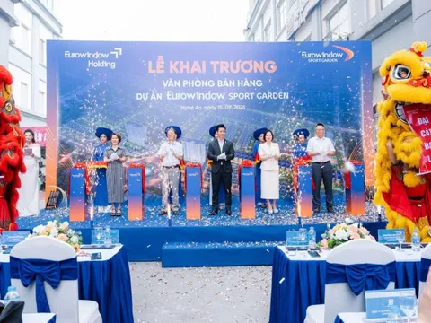 Eurowindow Holding khai trương văn phòng bán hàng dự án mới tại Nghệ An