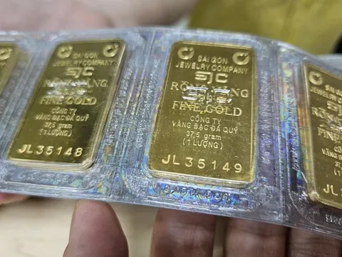 Cuối ngày 15-9, giá vàng miếng SJC trên thị trường tự do tăng trở lại