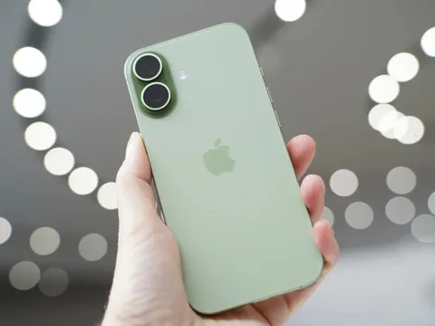 Không phải iPhone 17 Pro Max, đây mới là mẫu iPhone "cháy hàng" kỷ lục, khiến dân tình đổ xô đặt mua