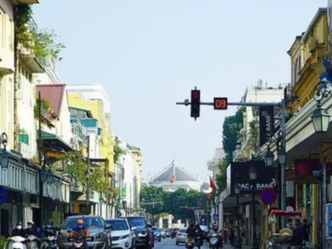 Không chỉ phố cổ, nhà mặt đường 1 tỷ đồng/m² xuất hiện la liệt ở Hà Nội