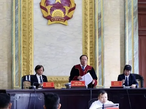 Chủ tịch Asanzo Phạm Văn Tam bị phạt hơn 2 tỉ đồng và án tù