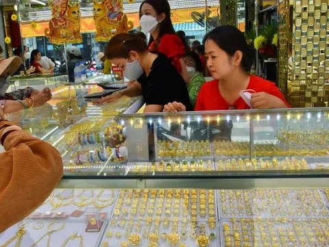 Giá vàng hôm nay, 16-9: Vàng thế giới vọt tăng