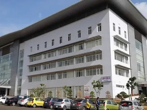 Chuyện khó hiểu về máy tán sỏi thận ở Bệnh viện Đa khoa vùng Tây Nguyên