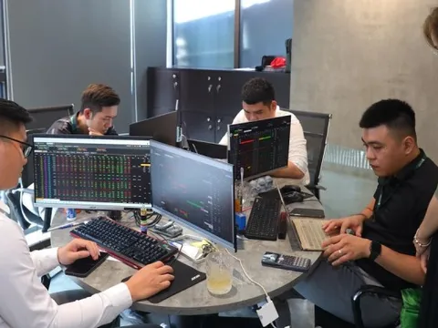 Lộ diện 'tân vương' vốn hóa sàn chứng khoán Việt Nam