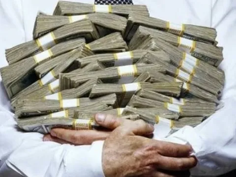 Một doanh nghiệp trên HOSE trả cổ tức "khủng" 48.000 đồng/cp cho cổ đông ngay đầu tháng 10