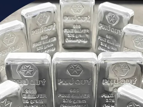 Giá bạc giảm sâu ngày 18/9