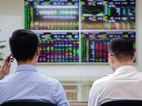 Ủy ban Chứng khoán chỉ đạo "nóng" các công ty chứng khoán, quản lý quỹ