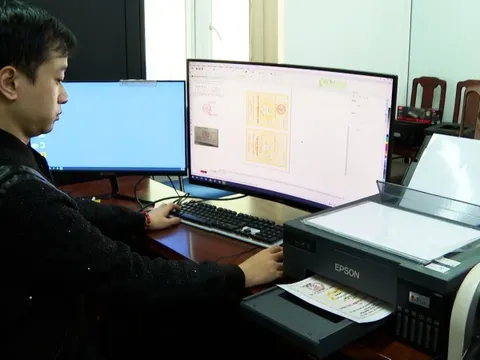 Bắt, khám xét nơi ở của "ông trùm" trẻ tuổi, có trình độ công nghệ cao Phạm Duy Phú