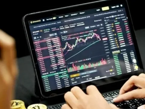 Thí điểm thị trường tài sản mã hóa: Nhà đầu tư lo lắng gì khi chuyển sàn?