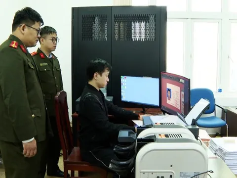 Bắt "ông trùm" trẻ tuổi, có trình độ công nghệ cao Phạm Duy Phú: Hé lộ loạt tin nhắn bất thường