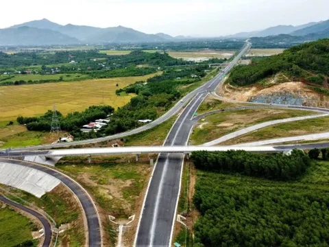 875.000 tỷ đồng đổ vào hạ tầng: Các siêu liên minh chia nhau bữa tiệc cao tốc lịch sử, một DN "ôm" lượng backlog gấp 3 lần doanh thu 2024