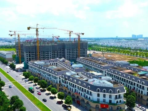 'Bùng nổ' nguồn cung nhà ở nhưng giá không ngừng tăng