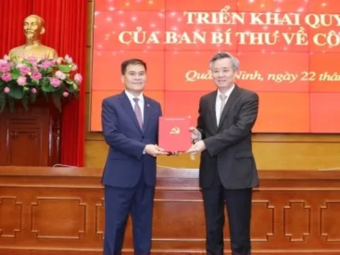 Giới thiệu ông Bùi Văn Khắng để bầu làm Chủ tịch UBND tỉnh Quảng Ninh