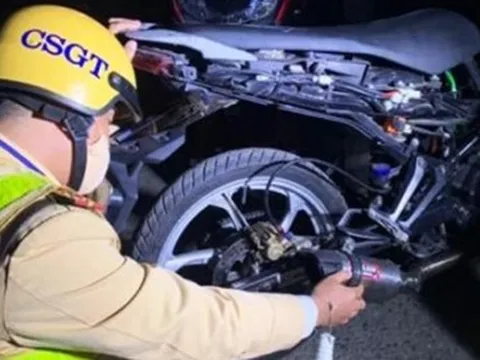 Người đi xe máy không có bộ phận giảm thanh, giảm khói sẽ bị xử phạt thế nào?