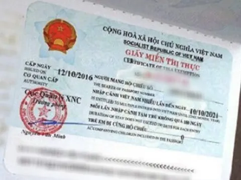 Giảm thời gian cấp giấy miễn thị thực còn một ngày