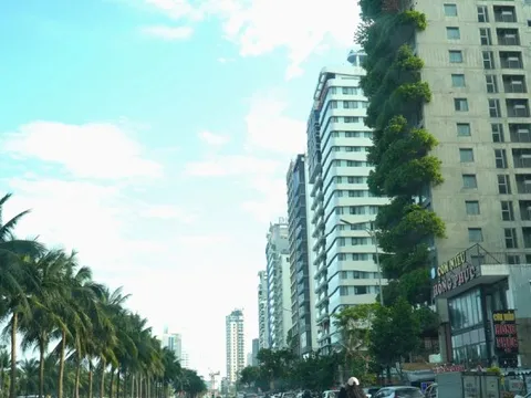 Thêm khách sạn ven biển Đà Nẵng bị phạt nặng