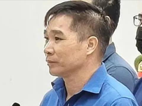 Trùm giang hồ Bình ‘kiểm’ bị phạt 12 năm tù vì mua bán, tàng trữ vũ khí trái phép