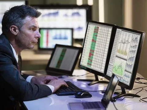 Một cổ phiếu bluechips bị khối ngoại "xả" gần 600 tỷ đồng trong phiên 23/9