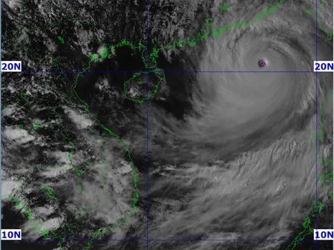 Cảnh báo khẩn trước khi siêu bão Ragasa đổ bộ vào miền Bắc nước ta