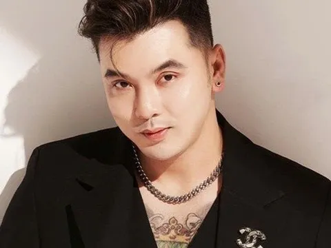 Ưng Hoàng Phúc: Từ bản hit trên sân khấu đến 'nốt nhạc' kinh doanh