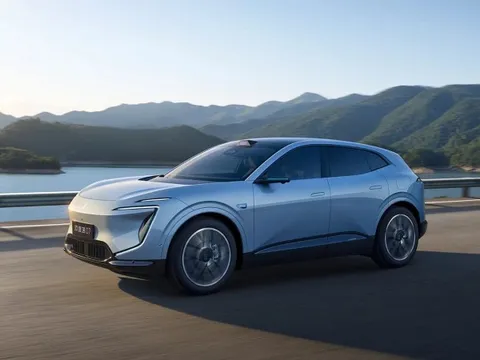 'Ông trùm' xe tải tại Việt Nam ra mắt mẫu SUV ngang cỡ Hyundai Santa Fe: thiết kế hiện đại, đi Hà Nội - Huế chỉ trong một lần sạc