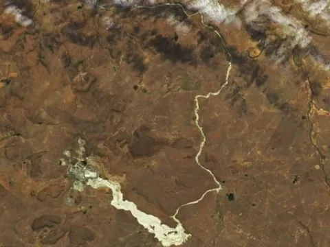 Quốc gia GDP 29.000 tỷ USD tuyên bố phát hiện kho báu khủng chứa 11 triệu tấn ngoài bãi rác, khả năng làm chao đảo Nga và Trung Quốc