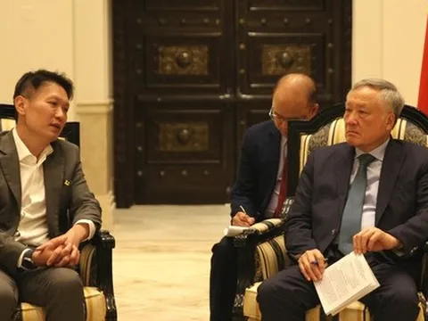 Phó Thủ tướng Nguyễn Hoà Bình làm việc với hai sàn giao dịch tiền mã hóa hàng đầu thế giới, đề nghị Binance mở trụ sở tại Đà Nẵng