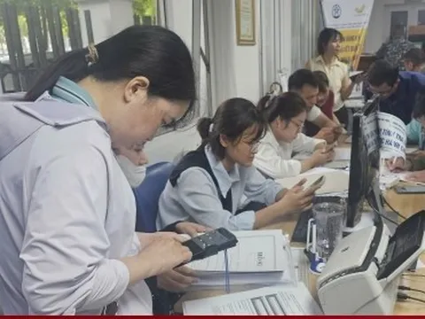 Bị lừa mất tiền, người mua nhà ở xã hội vẫn nghĩ ‘cò’ đã giúp mình