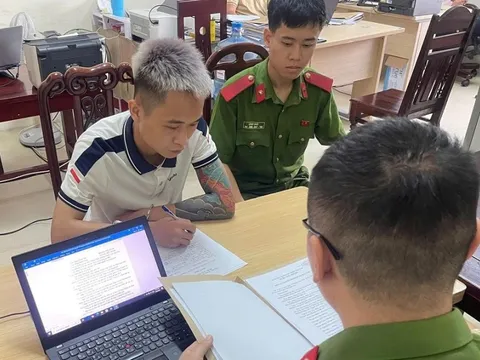 Đột kích nhà riêng, bắt 'ông trùm' Nguyễn Hồng Quân sinh năm 2006