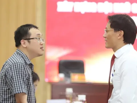 Hiến kế giải quyết tình trạng cấp xã 'thừa cán bộ nhưng thiếu người có chuyên môn'