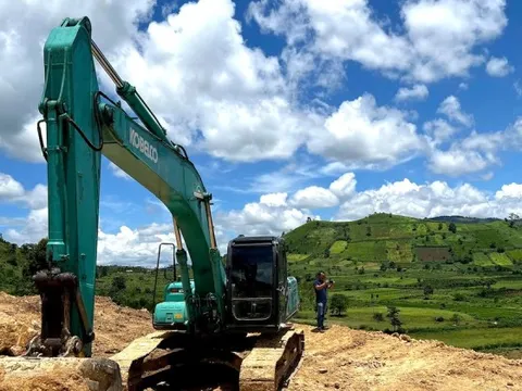 Đã tìm ra người 'xẻ thịt' ngọn núi nổi tiếng ở Gia Lai