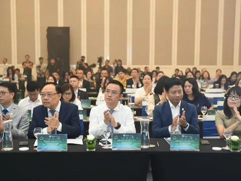 Một cú chạm nhưng gói gọn nỗ lực không ngừng nghỉ của các cơ quan quản lý, Ngân hàng, công ty công nghệ