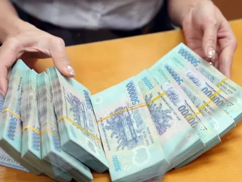 Chuyên gia kinh tế: Bất động sản phụ thuộc vào tín dụng ngân hàng rất rủi ro!