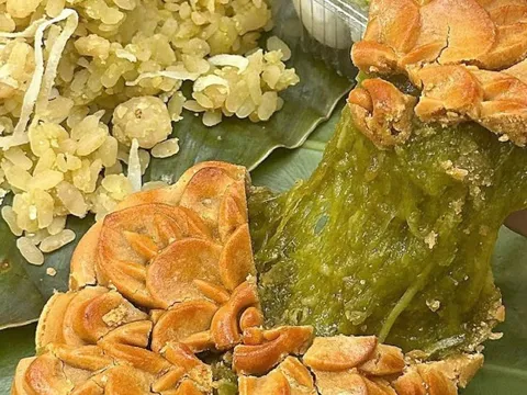 Muốn mua bánh Trung thu cốm mà ngại chen chúc xếp hàng: Đây là 3 địa chỉ đang được nhiều người truyền tai