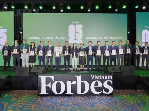 AIG được vinh danh Top 25 Thương hiệu dẫn đầu năm 2025