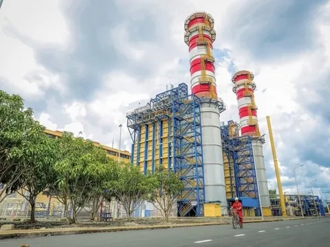 "Gã khổng lồ" ngành điện sắp tăng vốn lên gần 31.000 tỷ, chào bán 281 triệu cổ phiếu giá 10.000 đồng