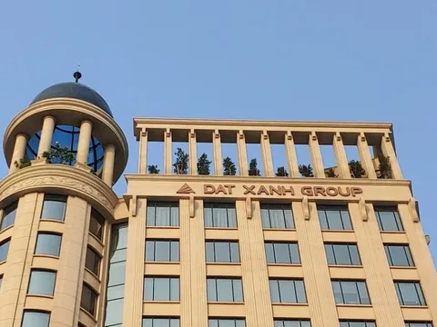 Cổ phiếu của Tập đoàn Đất Xanh liên tục bị bán tháo