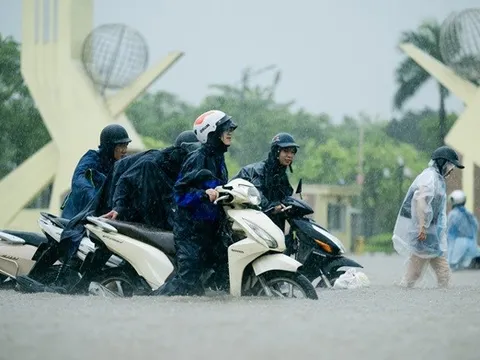 Tin mới nhất về cơn bão số 10: Khi nào Hà Nội xuất hiện mưa to, gió mạnh nhất?