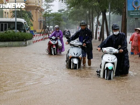 Đến sáng nay, Hà Nội còn bao nhiêu điểm ngập sâu?