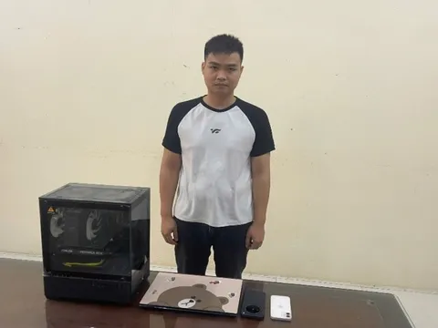 Tạm giữ Nguyễn Phúc Tới, khám xét thu giữ nhiều tài liệu