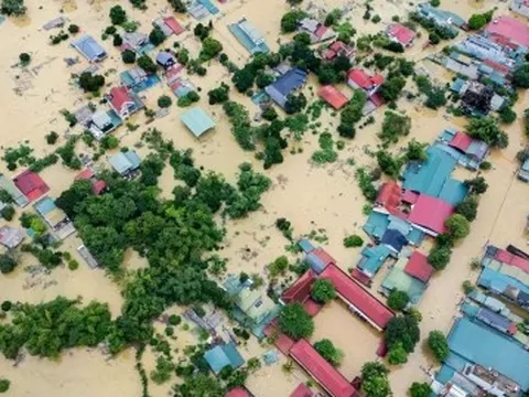 Tuyên Quang mênh mông nước lũ, nghìn ngôi nhà ngập đến tận nóc