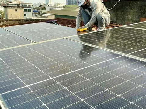 Bộ Công Thương "hé lộ" thời điểm lắp điện mặt trời mái nhà hưởng nhiều ưu đãi