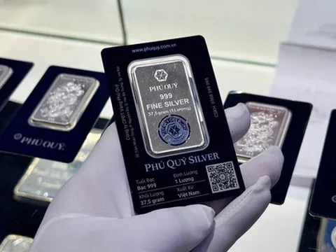 Giá bạc phục hồi do lo ngại Chính phủ Mỹ đóng cửa