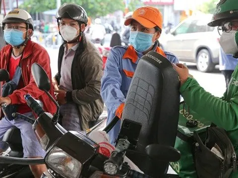 Giá xăng E5 RON92 tăng 6 đồng/lít